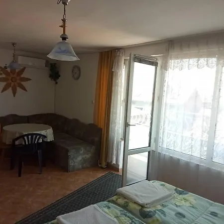 Vazov Apartment